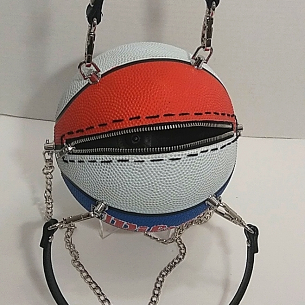 NWT HANDMADE Small RED, WHITE & BLUE Wilson Basketball Purse 🏀 - Picture 15 of 16